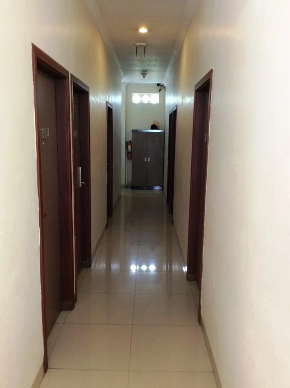 Hotel Diamond Makassar Exterior photo