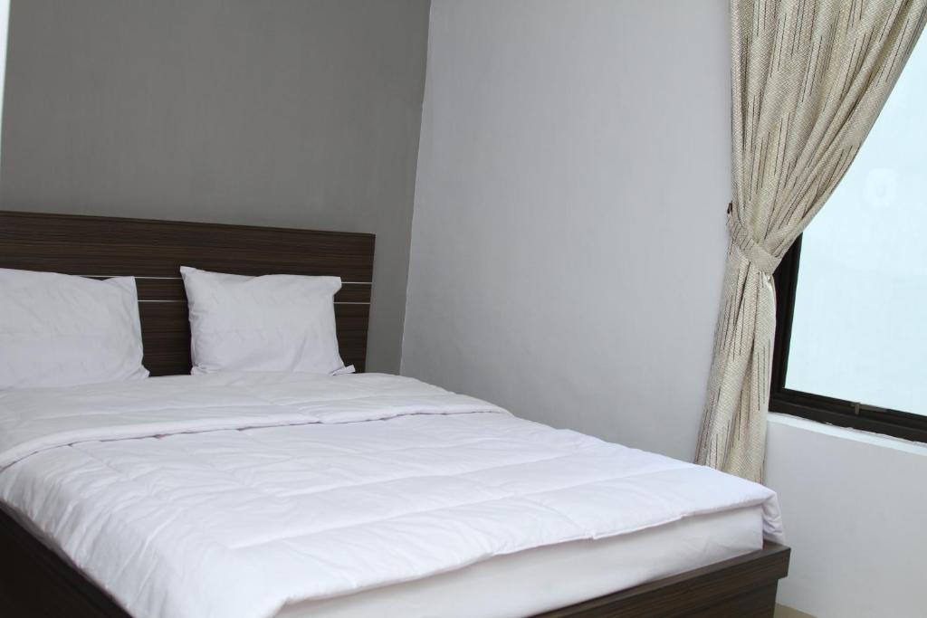 Hotel Diamond Makassar Room photo